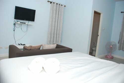 The First Residence, Забронировать Отель Отели Хуахин 3 звезды, рядом с Hua Hin Bus Station, 3*
