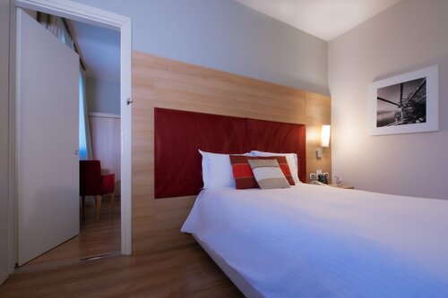 Hilton Garden Inn Milan Malpensa, Забронировать Отель Отели и гостиницы Сомма-Ломбардо, Отель