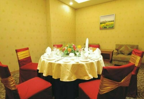Jinrui Yangguang Hotel Pengzhou, Забронировать Отель Отели Сычуань 4 звезды, 4*