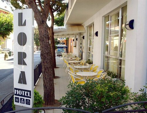 Hotel Lora, Забронировать Отель Торре Педрера Римини