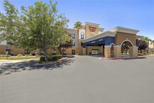 Hampton Inn & Suites Lancaster, Book Hotel Lancaster Californien