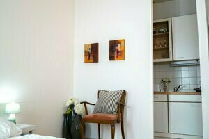 Modern Apartment in The Heart of Vienna 9