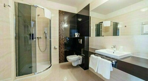 Hotel Rezydent, Забронировать Отель Отели Кракова 3 звезды, рядом с Городские стены Кракова, 3*