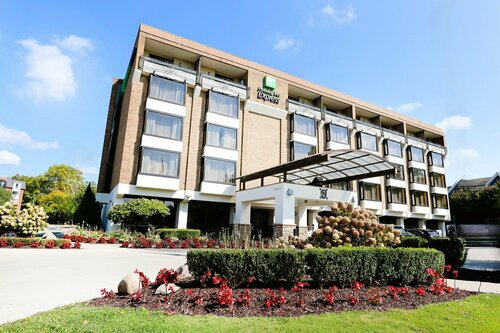 Holiday Inn Express Detroit-Birmingham, Book Hotel Hoteller i Michigan med parkering, Parkering