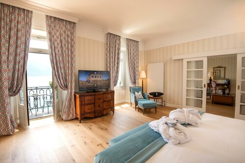 Hotel Des Trois Couronnes, Varaa Hotelli Liikematkailuhotellit kohteessa Vaud, 4* 5*