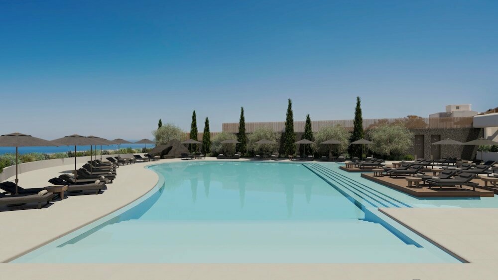Nēro Light-Filled Suites