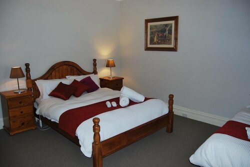 Jacaranda Cottage, Reserva ahora Casa o chalet Cabañas en Murray Bridge, Cabaña