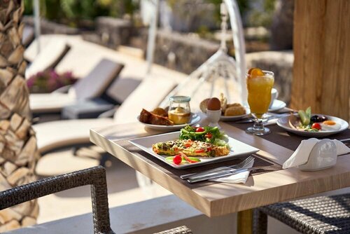 Aurora Luxury Suites, Забронировать Отель Имеровиглион Santorini Caldera