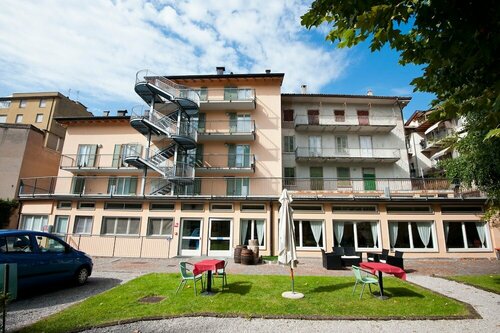 Ostello Città di Rovereto, Забронировать Хостел Отели Vallagarina с завтраком, Завтраки