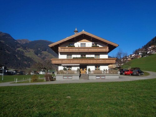 Jogglerhof, Book Hotel Hoteller i Tyrol med parkering, Parkering