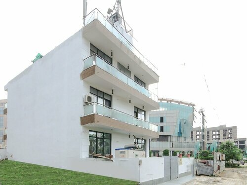 Oyo Premium South City 1