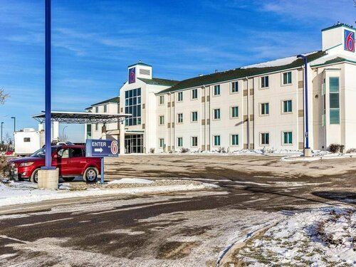Motel 6 Saskatoon, Boek Motel North Industrial Saskatoon