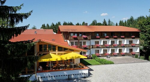 Landhotel Tannenhof, Book Hotel Hoteller i Bayern med pool, Swimmingpool