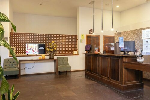 Hotel San Antonio el Real, Забронировать Отель Сеговия Кастилия и Леон, рядом с Площадь Пласа-де-лас-Сиренас