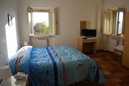 Hotel Il Postiglione, Buchen Sie Hotel Collestrada Umbrien