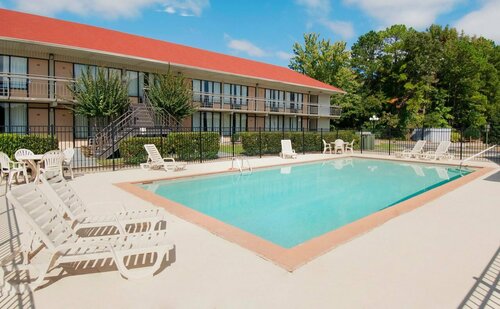 Americas Best Value Inn Douglasville, Buchen Sie Gasthaus Douglasville 