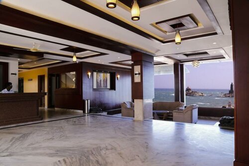 Hotel Maadhini, Забронировать Отель Отели Канниякумари с завтраком, Завтраки