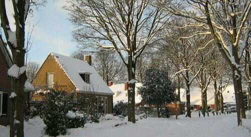 B&B De Esdoorn, Забронировать Отель «постель и завтрак» Отели Норг с парковкой, Парковка