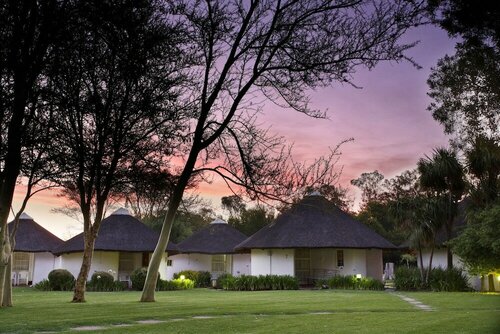 Protea Hotel by Marriott Oudtshoorn Riempie Estate, Брондау Қонақ үй Оудсхорн Klein Karoo