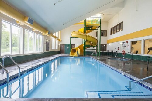 Mountain Retreat Hotel, Boek Hotel Hotels in Brits Columbia met zwembad, Zwembad