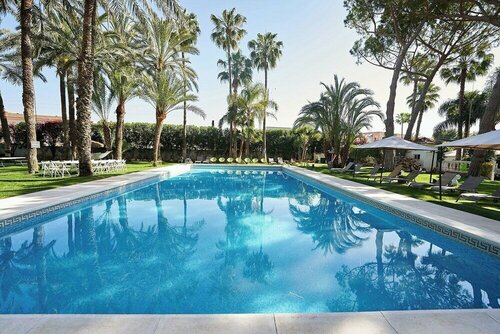 El Oasis Villa Resort, Book Hotel L'Eliana Valencia Province