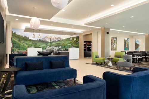 La Quinta Inn & Suites by Wyndham Burlington, Rezervasyon Otel Burlington Washington State