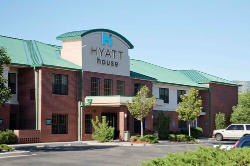 Hyatt Summerfield Suites, Colorado Springs, Забронировать Отель Колорадо-Спрингс Колорадо, рядом с Ent Center for the Arts