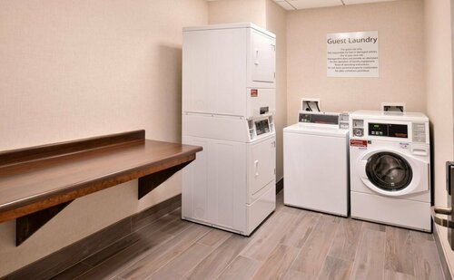 Holiday Inn Express & SuitesLoma Linda- San Bernardino S