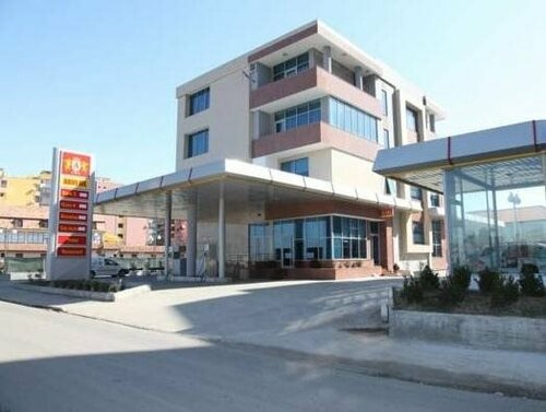 Hotel Kompleksi Arifi, Rezerwuj Hotel Szkodra Shkoder County