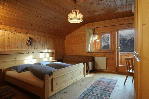 Glinzhof Mountain Natur Resort Agriturismo, Забронировать Курортный отель Сан-Кандидо Hochpustertal Valley