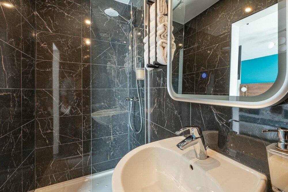 The Originals Boutique Hôtel Le Marignan Le Havre