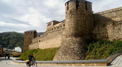 Hostal Monteclaro, Book Hotel Ponferrada 