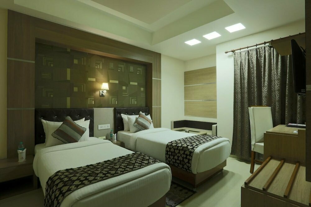 Hotel Sj International