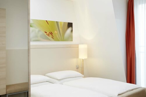 H+ Hotel München, Забронировать Отель Бизнес-отели Мюнхена, рядом с Löwenbräukeller, 4* 5*