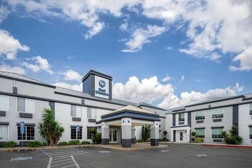 Best Western Galt Inn, 预订 酒店 Galt 加利福尼亚州