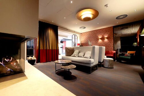 Best Western Plus Hotel St. Raphael, Забронировать Отель Отели Гамбурга с парковкой, рядом с Центральный автобусный вокзал Гамбурга, Парковка