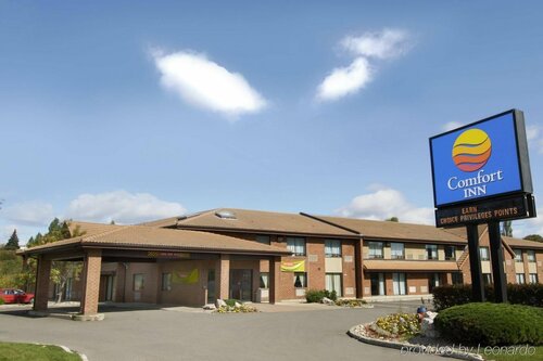 Clarion Pointe, Забронировать Отель Отели Нью-Брансуик с парковкой, Парковка