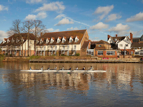 Mercure London Staines upon Thames Hotel, Забронировать Отель Стейнс 