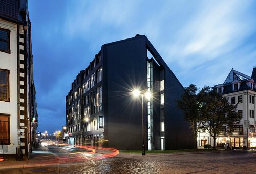Отель Hilton Garden Inn Riga Old Town, Забронировать Отель Бизнес-отели Риги, рядом с Латвийский университет, 4* 5*