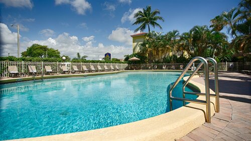Oasis Boca Raton, Забронировать Отель Отели Бока-Ратон с бассейном, рядом с Spanish River Park, Бассейн
