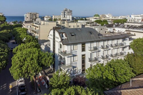 Hotel Luana, Забронировать Отель Отели Риччоне с парковкой, Парковка