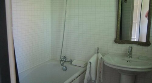 Bambou Lodge, Réserver Hôtel  
