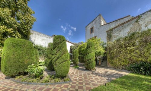 Palacio del Virrey Laserna, Забронировать Отель Херес-де-ла-Фронтера Коста-де-ла-Лус, рядом с Музей конного искусства