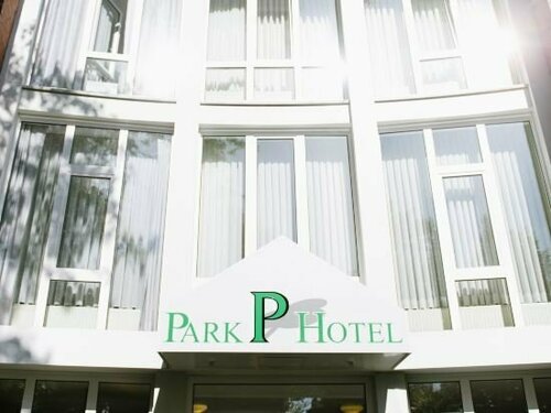 Parkhotel Cloppenburg, Забронировать Отель Фаррельбуш 