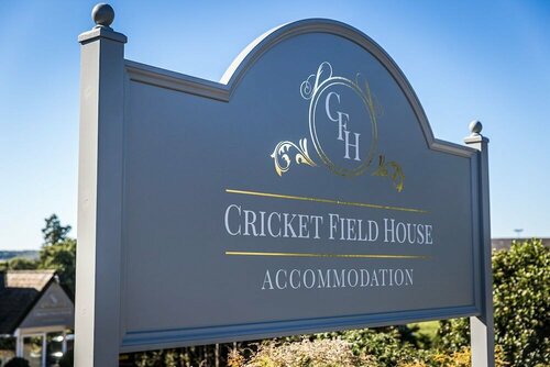 Cricket Field House, Забронировать Гостевой дом Солсбери Уилтшир