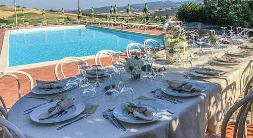 Hotel Cavallino Blu, Забронировать Отель Отели в центре Вольтерра, в центре, Парковка