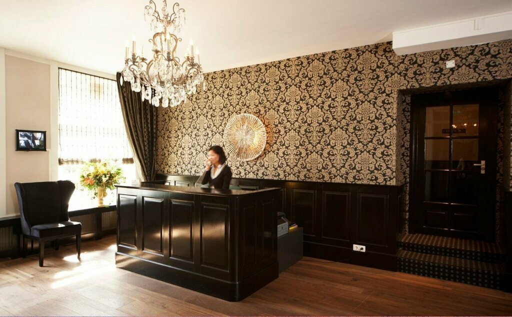 Hotel 74