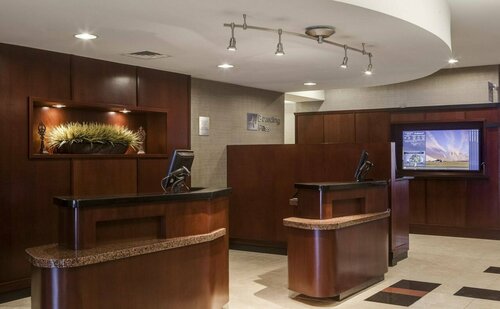 Courtyard by Marriott Des Moines Ankeny, Book Hotel Hoteller i Ankeny med pool, Swimmingpool
