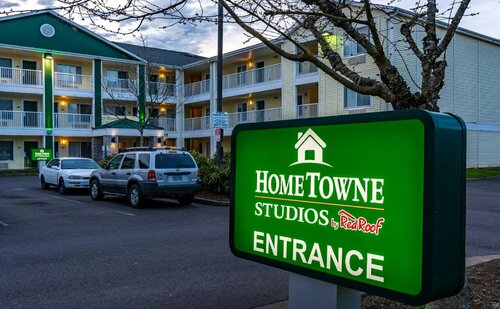 HomeTowne Studios by Red Roof Eugene - Springfield, Buchen Sie Hotel Eugene Willamette Valley