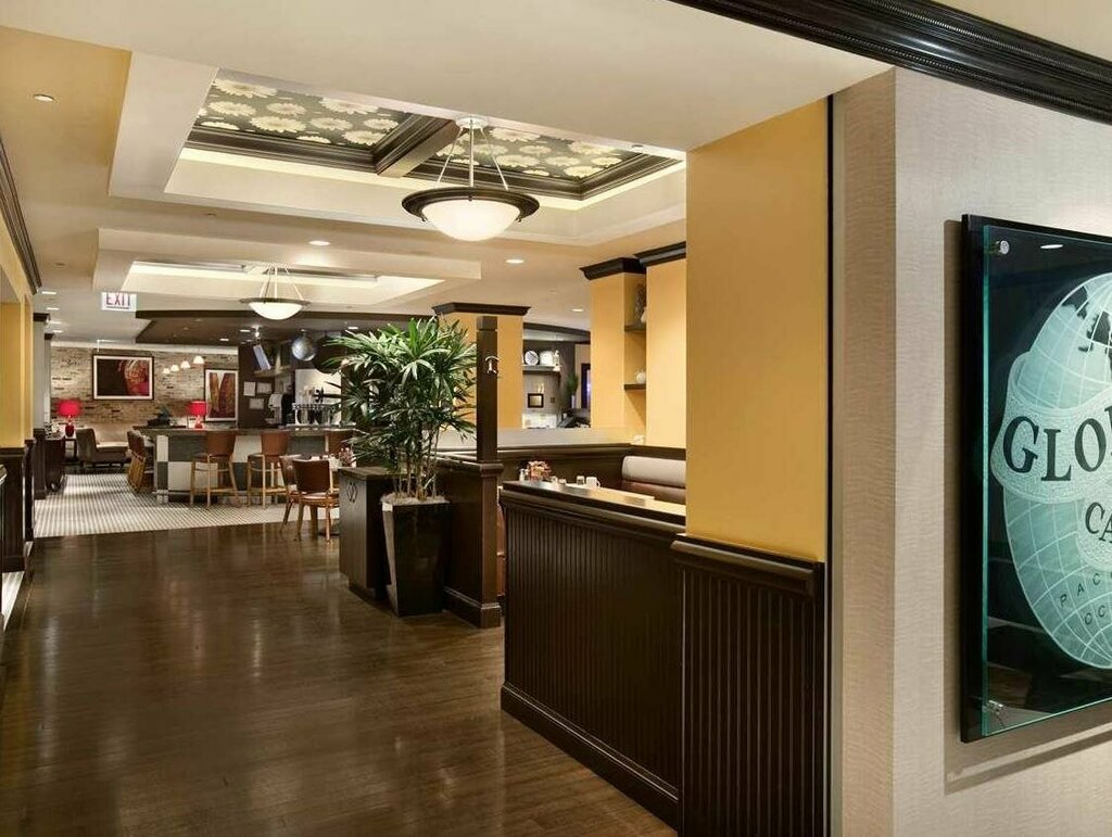 Hilton Orrington Evanston